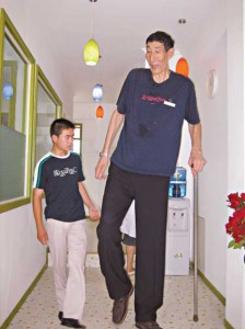 bao-xishun Former Tallest Man - Bao Xishun