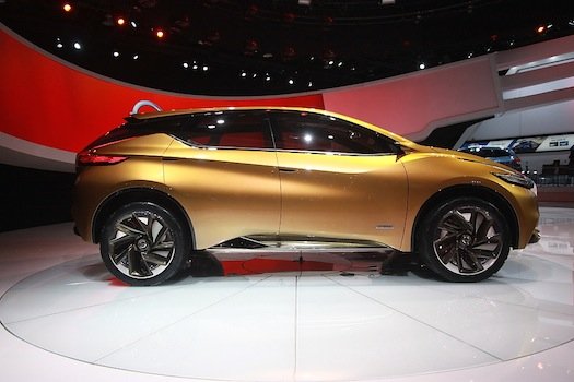 Nissan Resonance Crossover concept