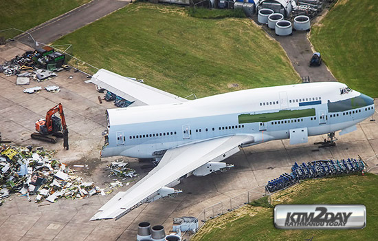 scrap-airplane