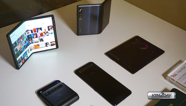 tcl-dragon-hinge-foldable-phone