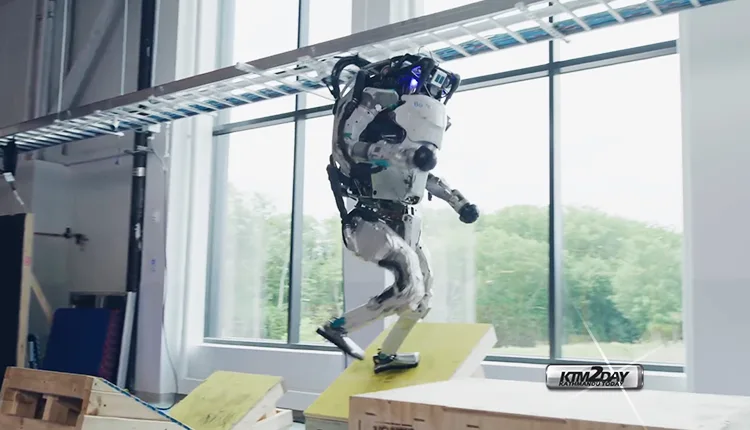 Boston Dynamics' Atlas humanoid robot now excels in parkour