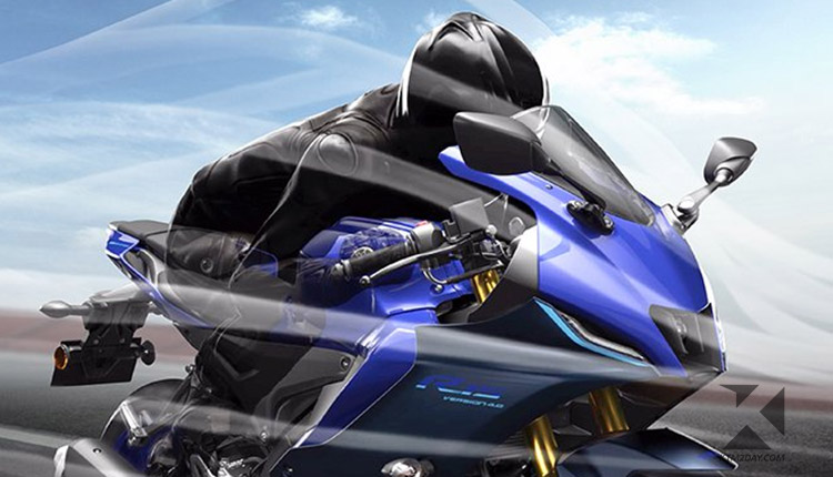 Yamaha R15 V4